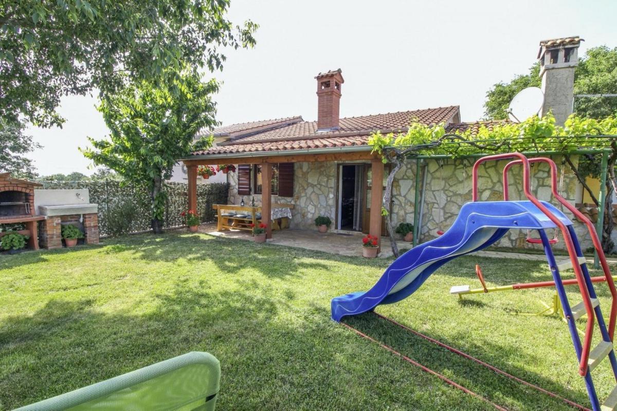 Villa Dea In Kmeti Žminj Esterno foto